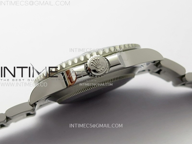 submariner-40mm-116610-lv-green-ceramic-904l-steel-arf-1-1-best-edition-green-dial-on-904l-ss-bracelet-vr3135 (3).jpg