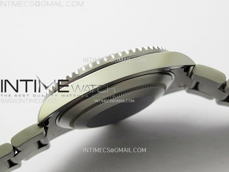 submariner-16610-ln-904l-steel-arf-1-1-best-edition-on-ss-bracelet-sh3135-v2 (4).jpg