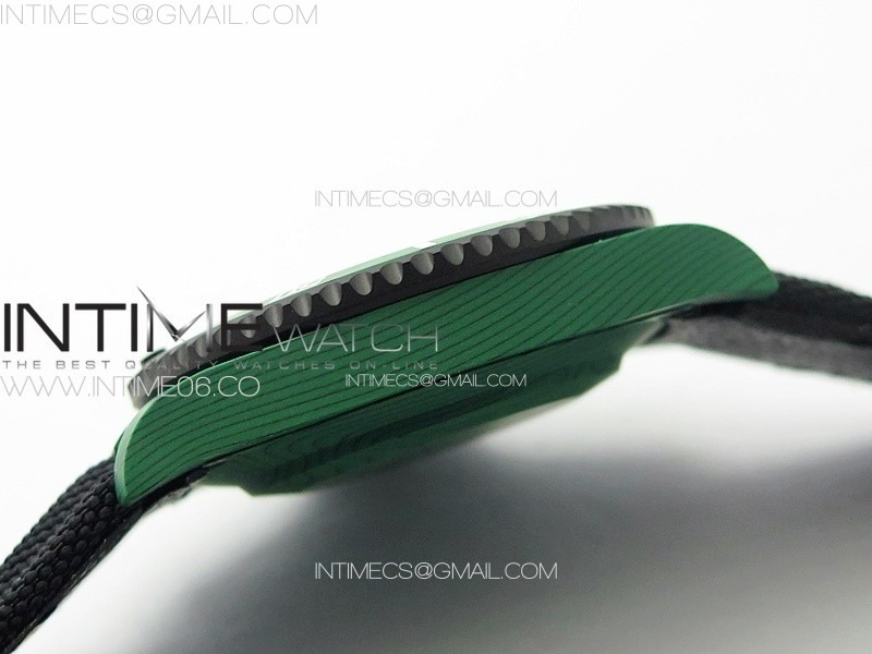 submariner-diw-green-carbon-vsf-1-1-best-edition-black-dial-on-black-nylon-strap-vs3135 (4).jpg