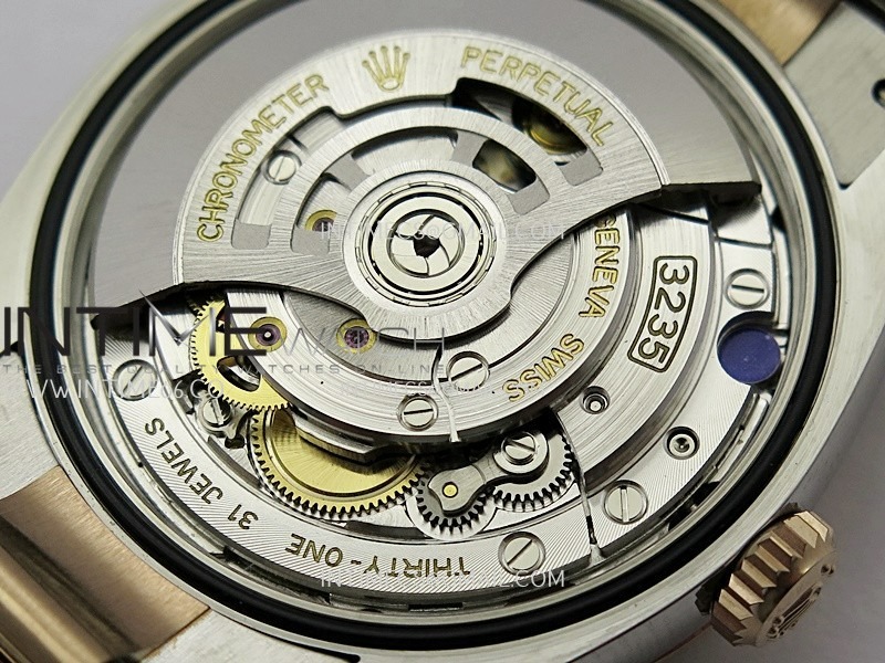 datejust-126233-36mm-904l-ssrg-arf-11-best-edition-brown-jubilee-dial-diamond-marker-on-oyster-bracelet-vr3235 (10).jpg