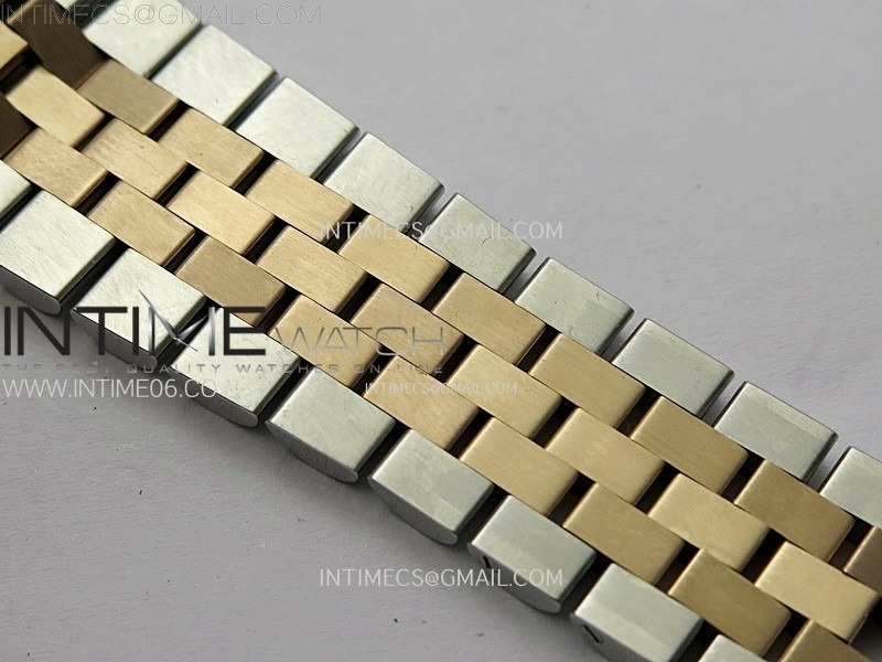 datejust-36-126281-904l-ss-rg-vsf-1-1-best-edition-silver-fluted-dial-diamonds-markers-on-jubilee-bracelet-vs3235 (6).jpg