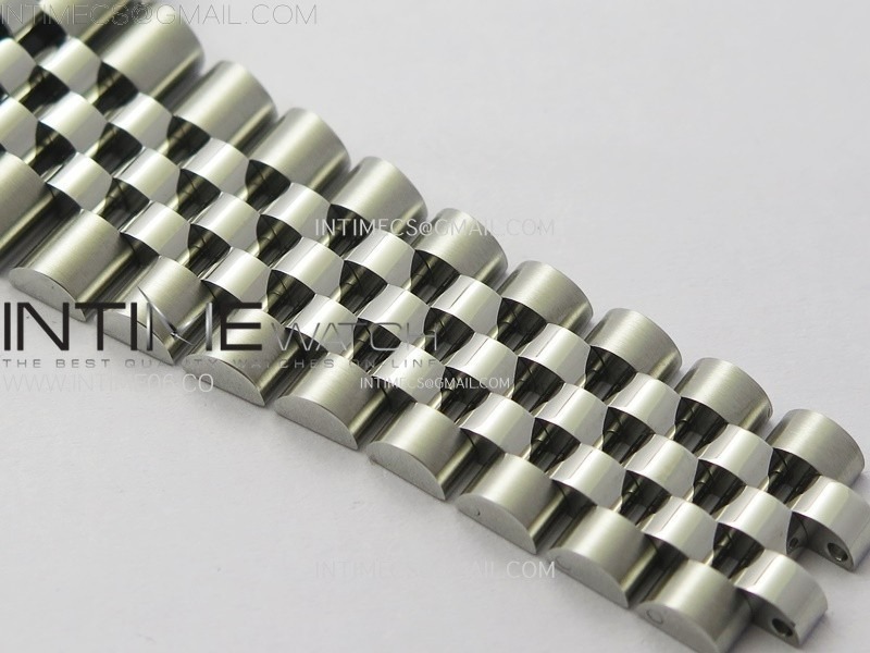 datejust-41-126300-904l-ss-vsf-1-1-best-edition-gray-dial-roman-markers-on-jubilee-bracelet-vs3235 (5).jpg