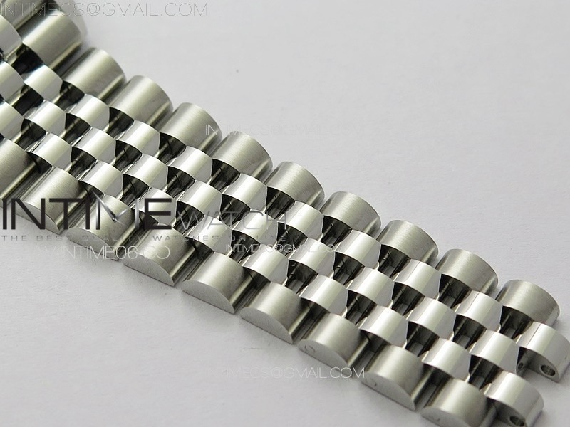 datejust-36-ss-126234-vsf-11-best-edition-904l-steel-black-dial-on-jubilee-bracelet-vs3235 (5).jpg