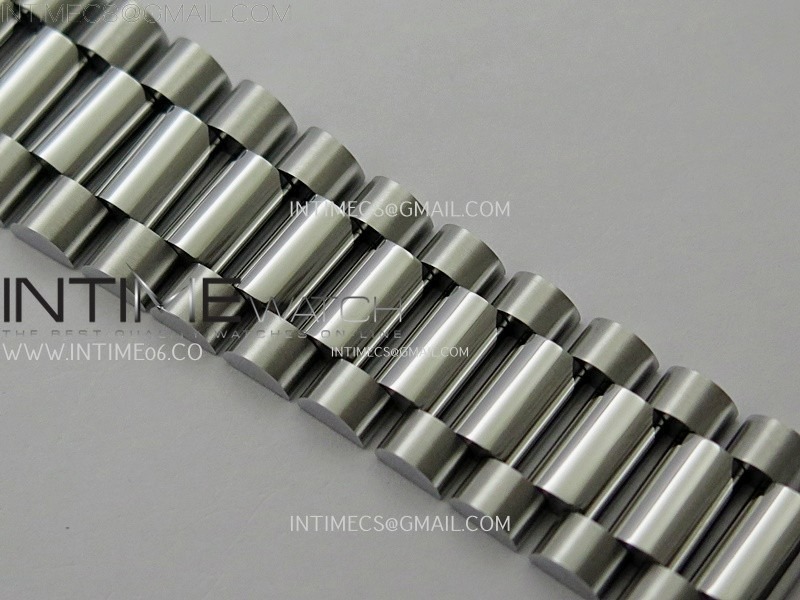 day-date-128239-gain-weight-ss-qf-1-1-best-edition-white-dial-roman-markers-on-ss-president-bracelet (5).jpg
