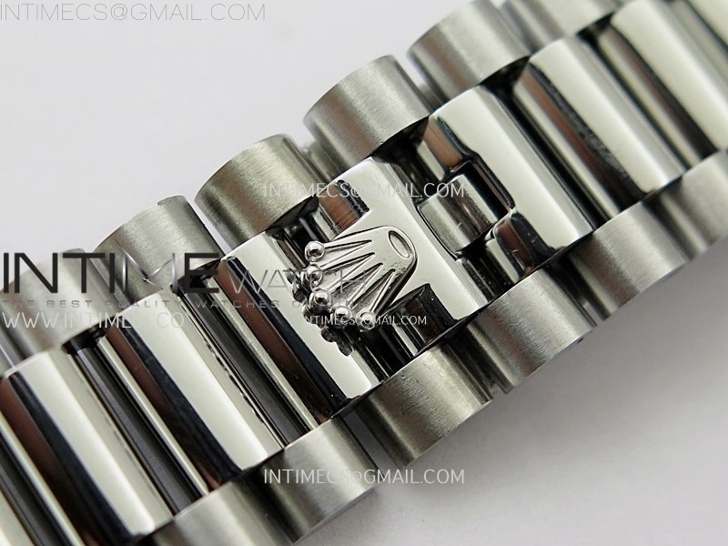 day-date-128239-gain-weight-ss-qf-1-1-best-edition-blue-dial-roman-markers-on-ss-president-bracelet (7).jpg