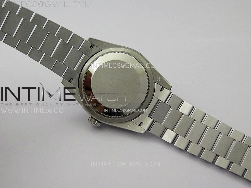day-date-128239-gain-weight-ss-qf-1-1-best-edition-blue-dial-roman-markers-on-ss-president-bracelet (9).jpg