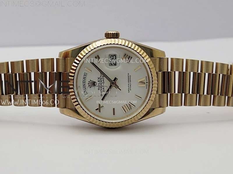 day-date-128235-gain-weight-rg-qf-1-1-best-edition-white-dial-roman-markers-on-rg-president-bracelet (2).jpg
