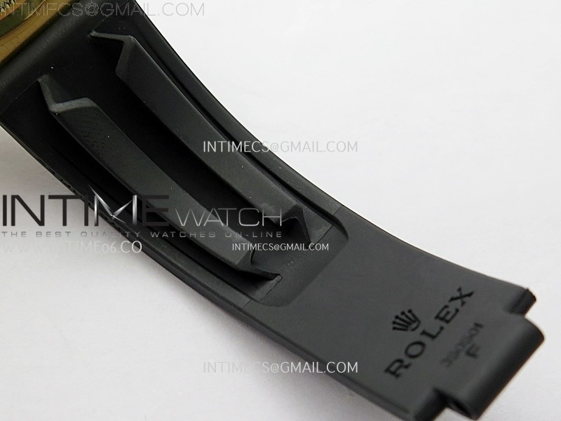 daytona-126518-904l-yg-qf-best-edition-gold-dial-gold-subdial-on-oysterflex-strap-sa4131 (6).jpg