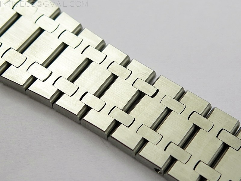 royal-oak-41mm-15500-frosted-ss-apsf-1-1-best-edition-silver-textured-dial-on-frosted-ss-bracelet-sa4302-super-clone (6).jpg