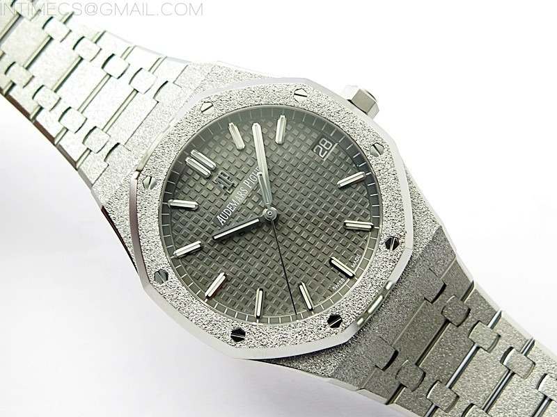 royal-oak-41mm-15500-frosted-ss-apsf-1-1-best-edition-gray-textured-dial-on-frosted-ss-bracelet-sa4302-super-clone (1).jpg