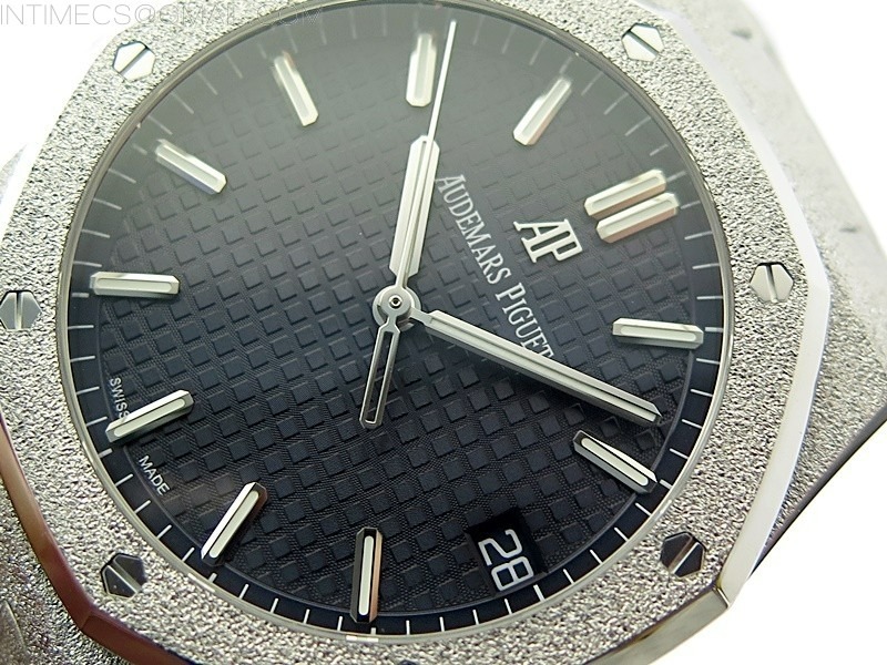 royal-oak-41mm-15500-frosted-ss-apsf-1-1-best-edition-blue-textured-dial-on-frosted-ss-bracelet-sa4302-super-clone (2).jpg