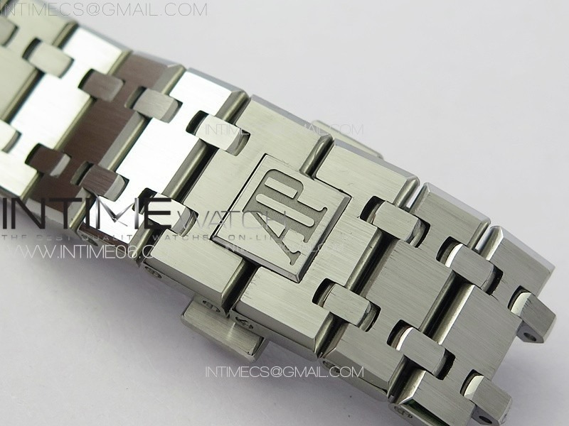 royal-oak-41mm-15400-ss-zf-1-1-best-edition-black-textured-dial-on-ss-bracelet-sa3120-super-clone (7).jpg