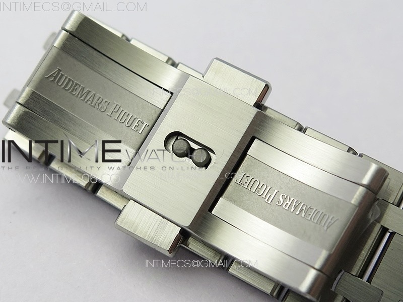 royal-oak-41mm-15400-ss-zf-1-1-best-edition-blue-textured-dial-on-ss-bracelet-sa3120-super-clone (8).jpg