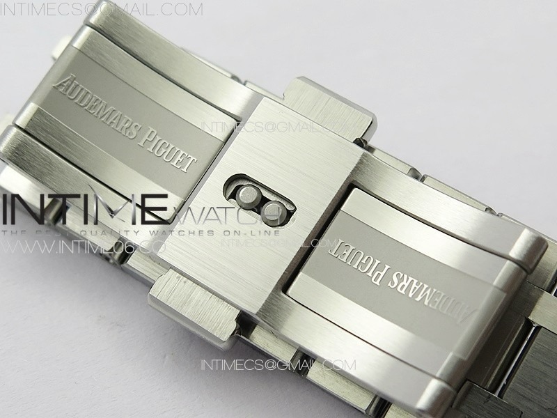 royal-oak-41mm-15400-ss-apsf-1-1-best-edition-silver-textured-dial-on-ss-bracelet-a3120-super-clone (8).jpg