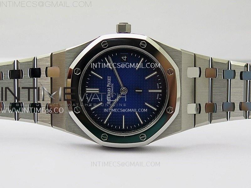 royal-oak-15202ip-39mm-titanium-zf-1-1-best-edition-blue-textured-dial-on-ss-bracelet-a2121-v2 (2).jpg