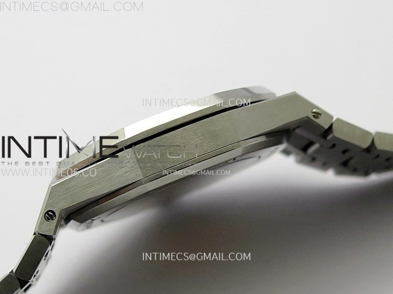 royal-oak-37mm-15450-ss-zf-1-1-best-edition-blue-textured-dial-on-ss-bracelet-sa3120-super-clone (4).jpg