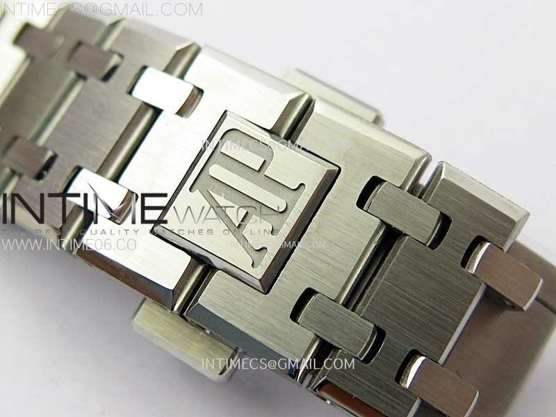 royal-oak-37mm-15450-ss-zf-1-1-best-edition-blue-textured-dial-on-ss-bracelet-sa3120-super-clone (7).jpg