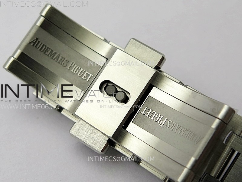 royal-oak-37mm-15450-ss-zf-1-1-best-edition-white-textured-dial-on-ss-bracelet-sa3120-super-clone (8).jpg