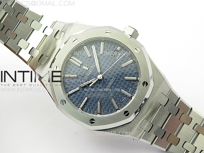 royal-oak-37mm-15450-ss-apsf-1-1-best-edition-blue-textured-dial-on-ss-bracelet-sa3120-super-clone (1).jpg