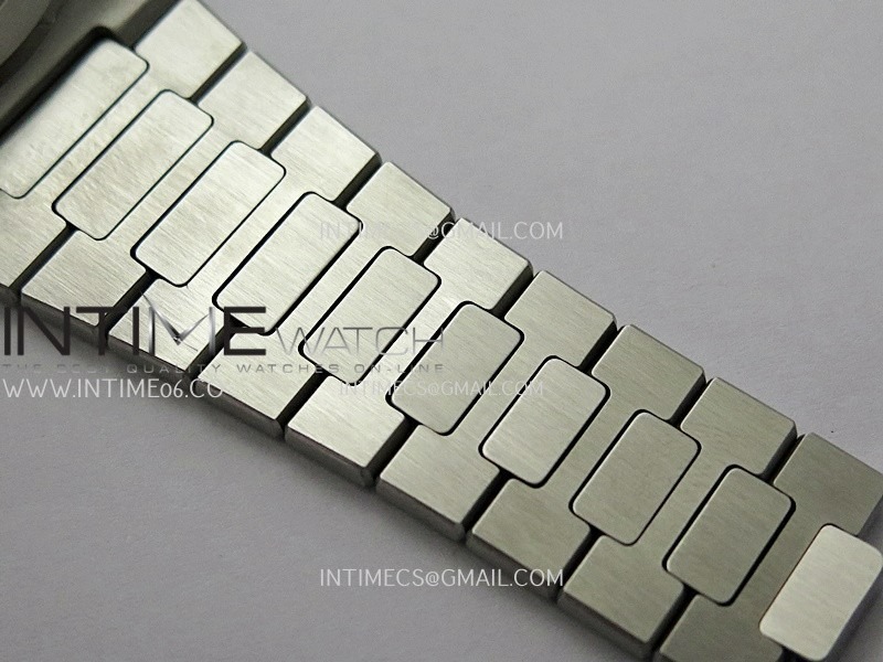 nautilus-57111a-3kf-11-best-edition-green-textured-dial-on-ss-bracelet-a324-super-clone-v2 (6).jpg