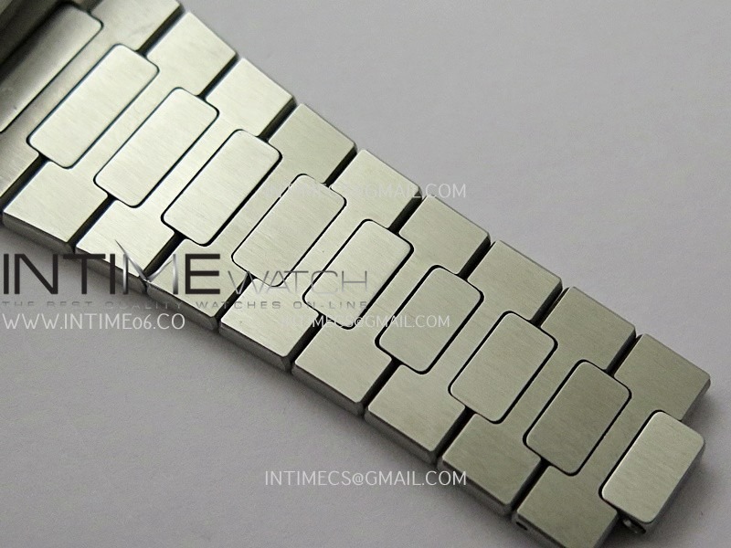 nautilus-57111a-ss-ddf-11-best-edition-white-textured-dial-on-ss-bracelet-super-clone-324 (6).jpg