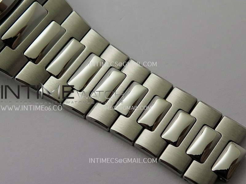 nautilus-57111a-ss-ddf-11-best-edition-white-textured-dial-on-ss-bracelet-super-clone-324 (5).jpg