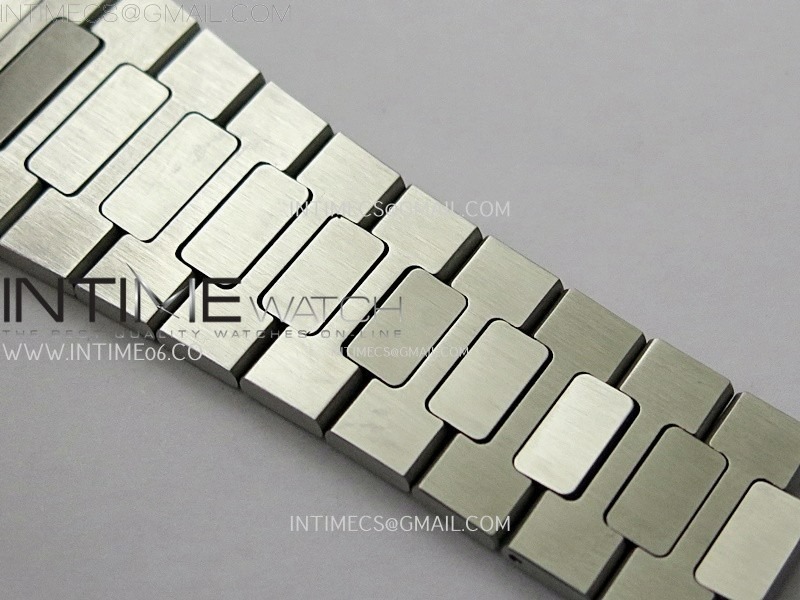 nautilus-5712-1a-001-ss-ppf-1-1-latest-and-best-edition-blue-dial-on-ss-bracelet-ppf240-v3free-tool (6).jpg
