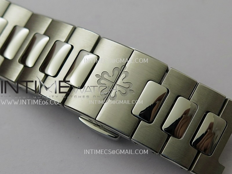 nautilus-5712-1a-001-ss-ppf-11-v4-best-edition-blue-dial-on-ss-bracelet-ppf240-free-tool (7).jpg