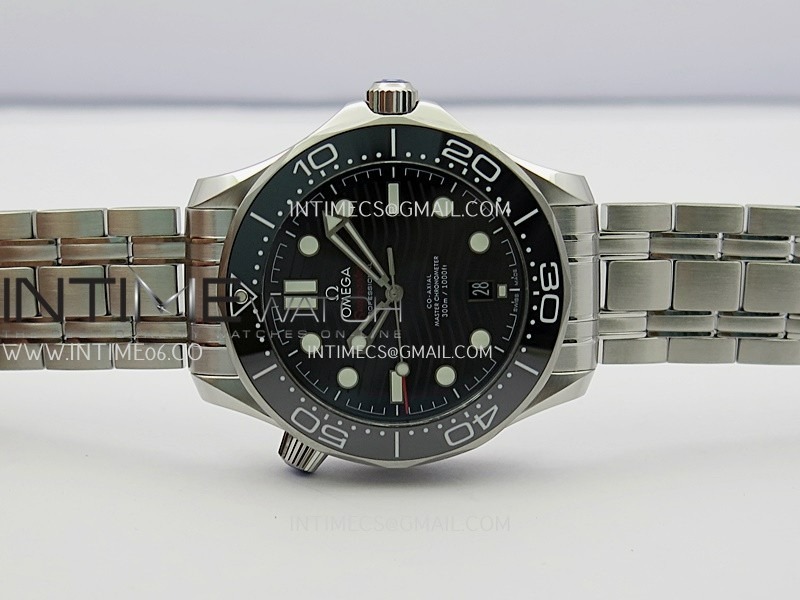 seamaster-diver-300m-black-ceramic-bezel-v4-vsf-11-best-edition-black-dial-on-ss-bracelet-super-clone-asian-8800 (2).jpg