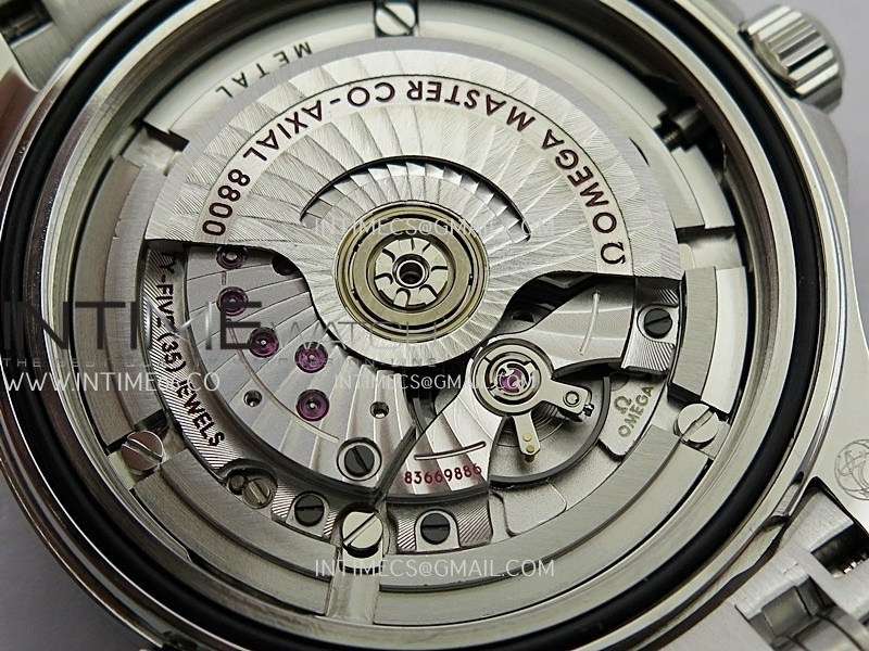 seamaster-diver-300m-black-ceramic-bezel-v4-vsf-11-best-edition-white-dial-on-ss-bracelet-super-clone-asian-8800 (10).jpg