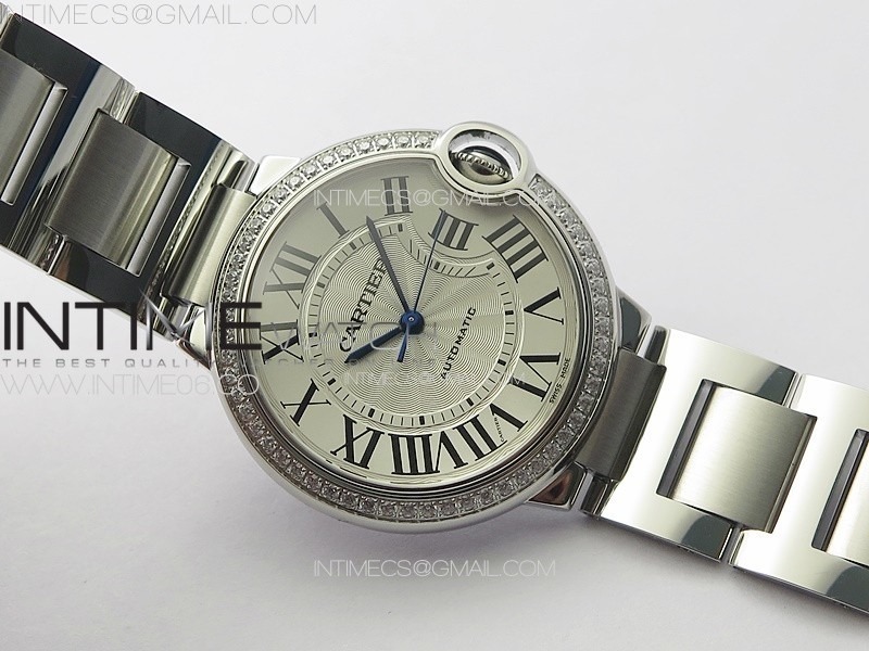 ballon-bleu-36mm-diamons-bezel-ss-3kf-11-best-edition-white-textured-dial-on-ss-bracelet-a076- (1).jpg