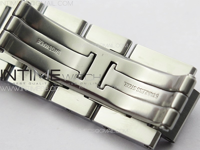 ballon-bleu-36mm-ssyg-3kf-11-best-edition-white-textured-dial-on-ss-bracelet-a076 (7).jpg
