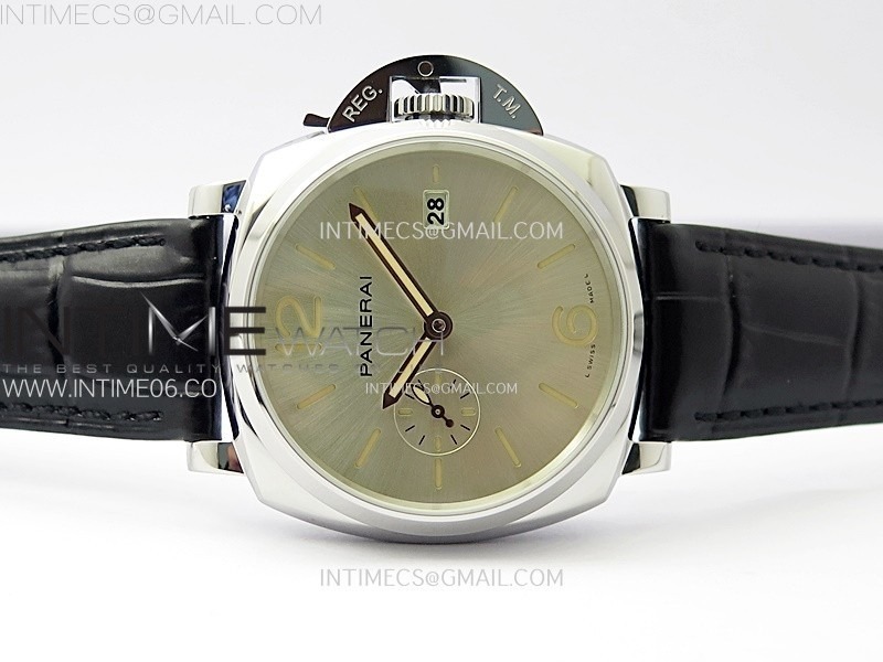 pam1249-x-ss-vsf-1-1-best-edition-white-sun-dial-on-black-leather-strap-asian-p900 (2).jpg