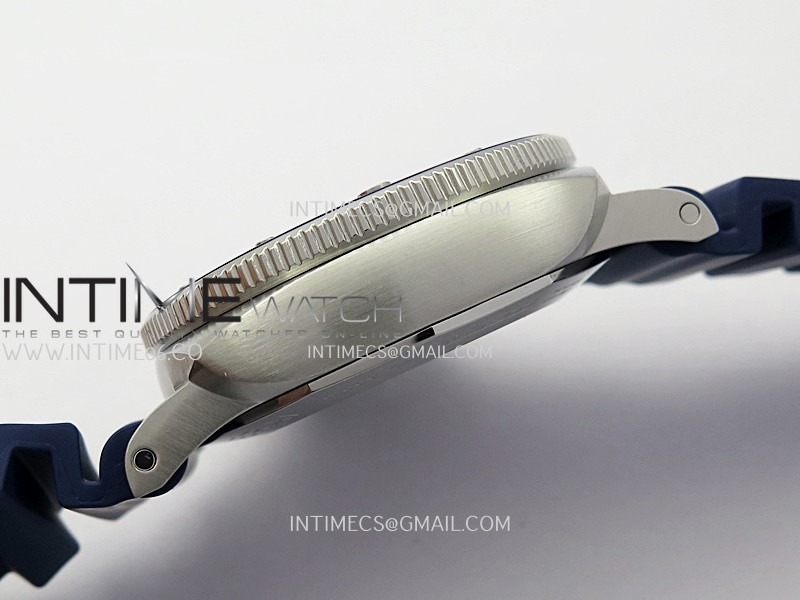 pam1696-44mm-submersible-vsf-11-best-edition-white-dial-on-blue-rubber-strap-p900-super-clone (5).jpg