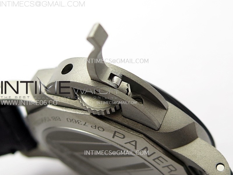 pam1096-w-luminor-gmt-42mm-titanium-vsf-1-1-best-edition-black-dial-on-black-leather-strap-p9011-super-clone (4).jpg