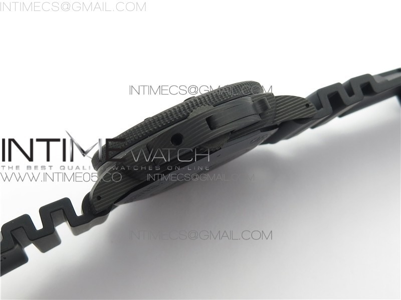 pam1616-carbotech-47mm-vsf-best-edition-black-dial-blue-markers-on-rubber-strap-p9010-clone (7).jpg