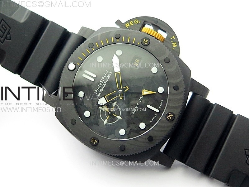 pam1324-carbotech-44mm-gmt-vsf-1-1-best-edition-carbon-dial-on-black-rubber-strap-p9011 (1).jpg