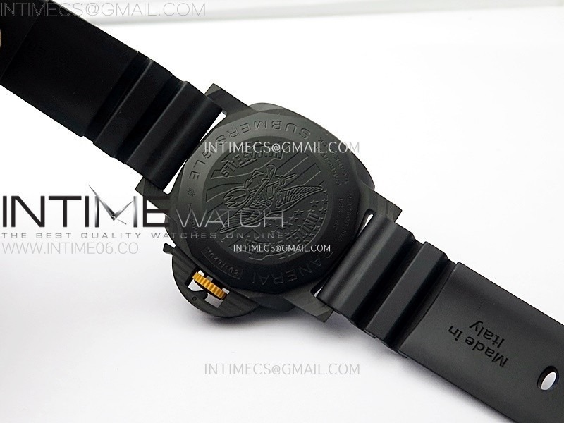 pam1324-carbotech-44mm-gmt-vsf-1-1-best-edition-carbon-dial-on-black-rubber-strap-p9011 (9).jpg