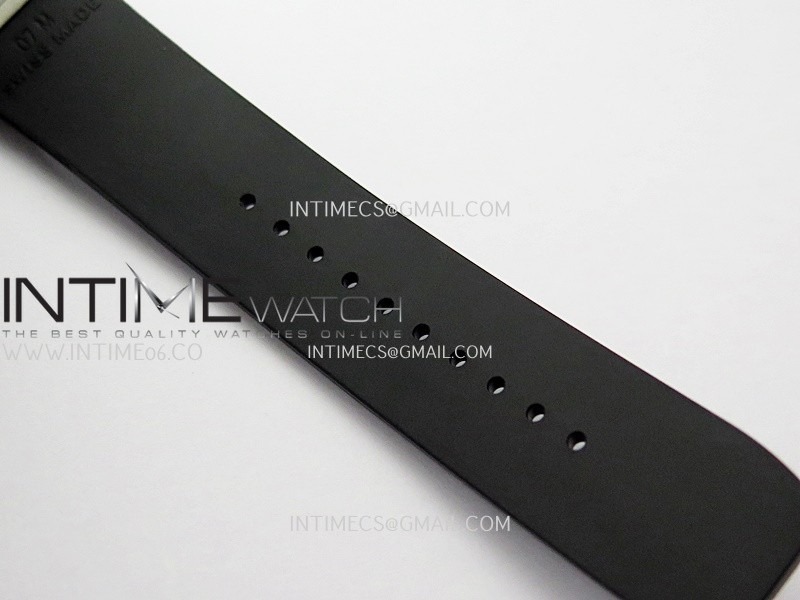 rm07-paved-diamonds-bezel-ss-zf-best-edition-diamonds-skeleton-dial-on-black-rubber-strap-asian-crma2-clone (8).jpg