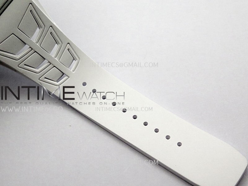 rm035-01-white-carbon-zf-best-edition-skeleton-dial-on-white-rubber-strap-super-clone-rmul2 (7).jpg