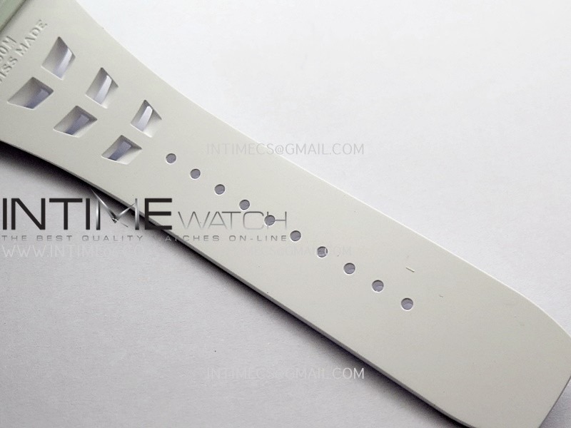 rm035-01-white-carbon-zf-best-edition-skeleton-dial-on-white-rubber-strap-super-clone-rmul2 (8).jpg