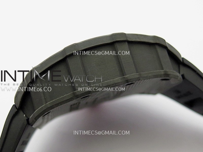 rm035-01-black-carbon-zf-best-edition-skeleton-dial-on-black-rubber-strap-super-clone-rmul2 (4).jpg