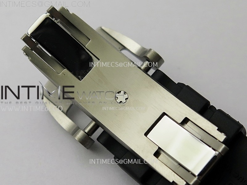 rm055-white-inner-bezel-black-crown-ntpt-ti-zf-1-1-best-edition-on-black-rubber-strap-rmul2-super-clone (6).jpg