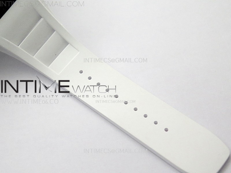 rm055-white-inner-bezel-white-crown-ntpt-ti-zf-1-1-best-edition-on-white-rubber-strap-rmul2-super-clone (8).jpg