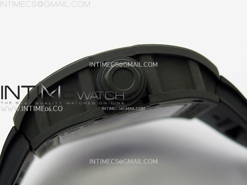 rm055-white-inner-bezel-black-crown-ntpt-ntpt-zf-1-1-best-edition-on-black-rubber-strap-rmul2-super-clone (3).jpg