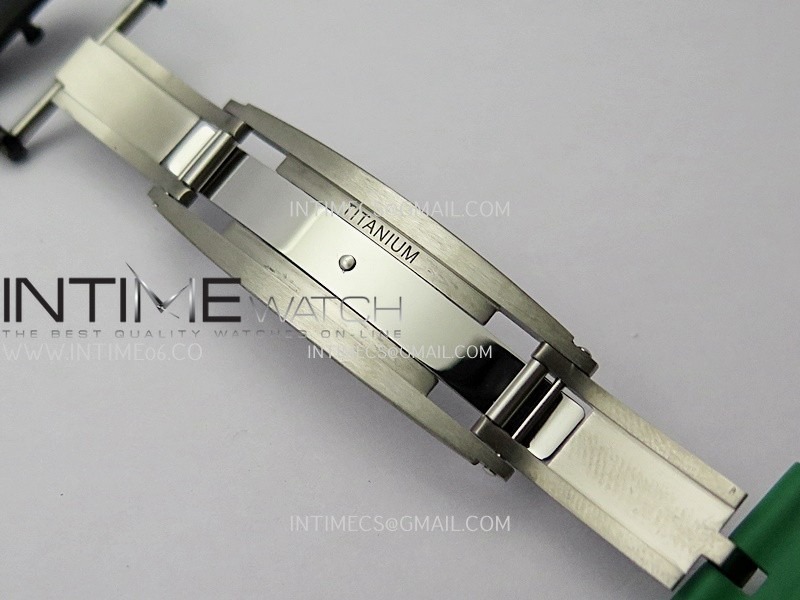 rm061-black-ceramic-zf-11-best-edition-on-green-rubber-strap-rmul2-super-clone (7).jpg