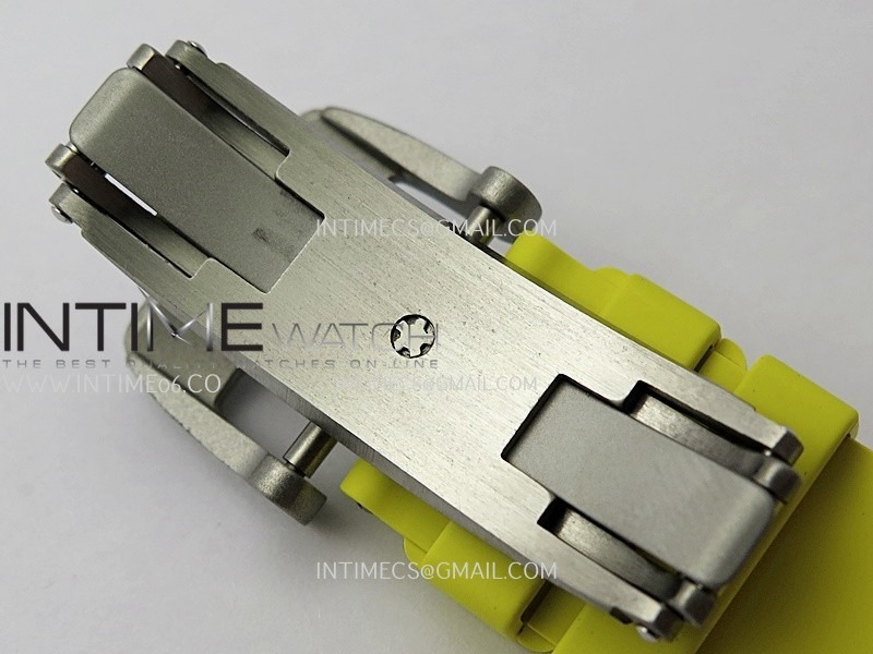 rm061-white-ceramic-zf-11-best-edition-on-yellow-rubber-strap-rmul2-super-clone (6).jpg