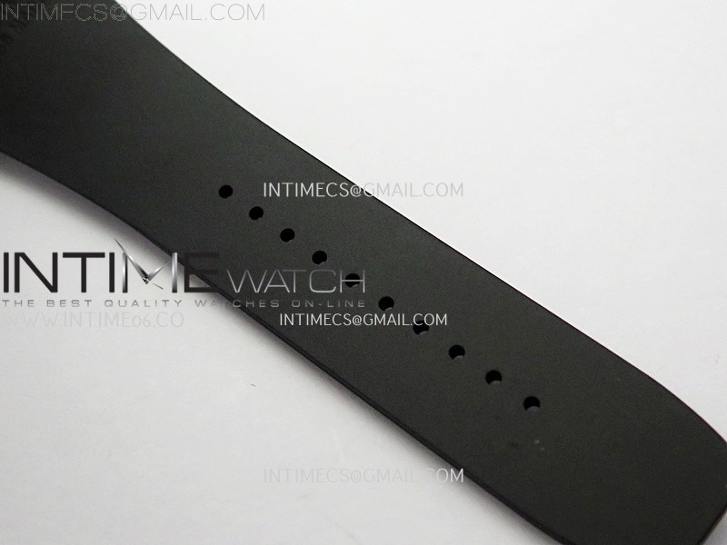 rm061-01-yohan-blake-white-ntpt-apsf-1-1-best-edition-on-black-rubber-strap-rmul2-super-clone (8).jpg