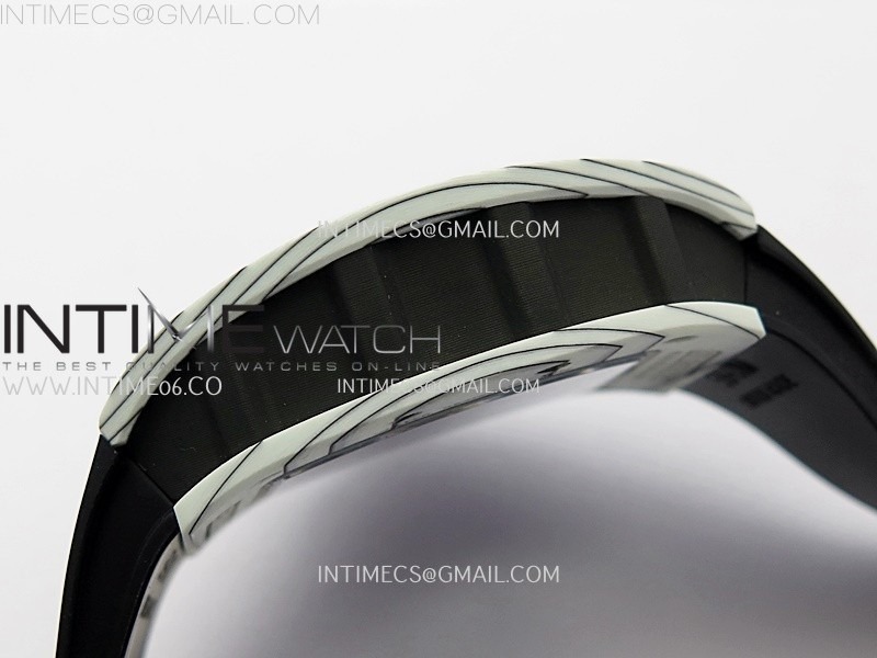 rm-61-01-yohan-blake-white-ntpt-zf-1-1-best-edition-on-black-rubber-strap-rmul2-super-clone (4).jpg