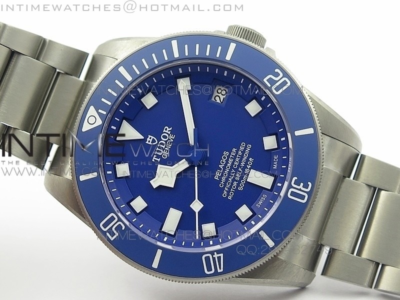 pelagos-blue-zf-1-1-best-edition-blue-dial-on-titanium-bracelet-a2824-free-blue-rubber-strap (1).jpg